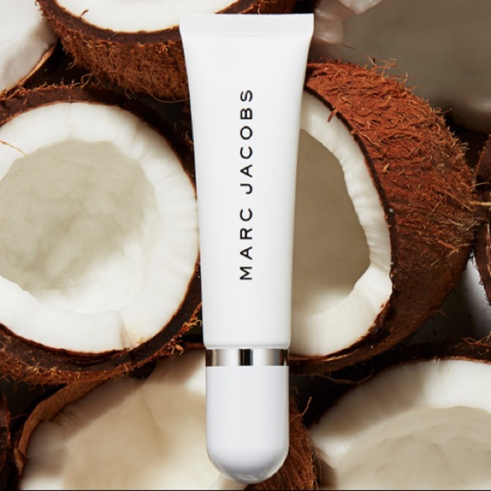 Marc Jacobs Undercover Blurring Primer